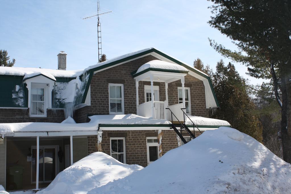 Hôtel du Chasseur Brownsburg Exterior foto